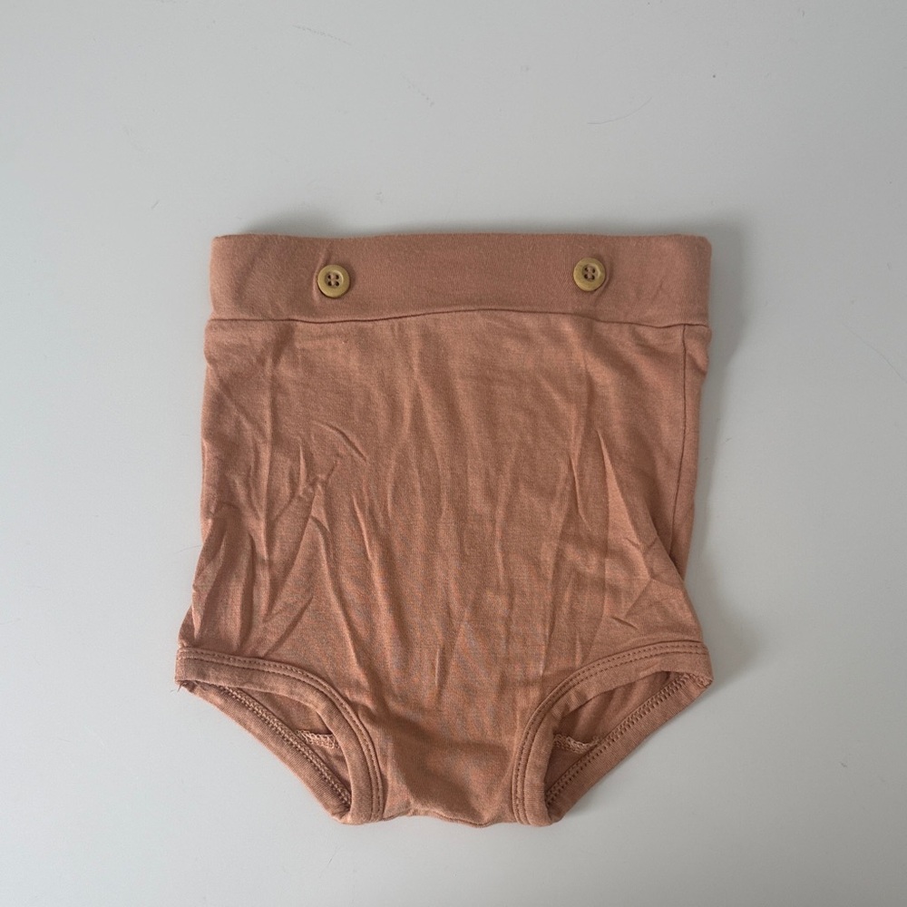 Kate Quinn the Woods Bamboo Kids High-Waist Bloomer Shorts in Dusty Peach